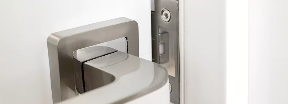 Seamless Integration of Magnetic Locks with Access Control Systems in Four Corners, FL